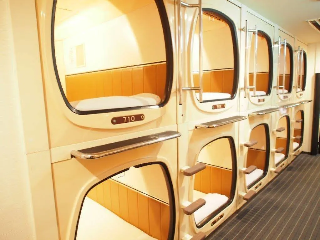 Capsule Hotel Shibuya Tokyo 0*,  Giappone