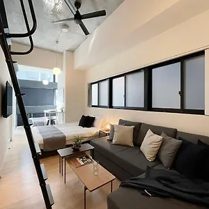  Apartment Bhotel Nekoyard - Modern Loft Near Peace Park & Center Japan
